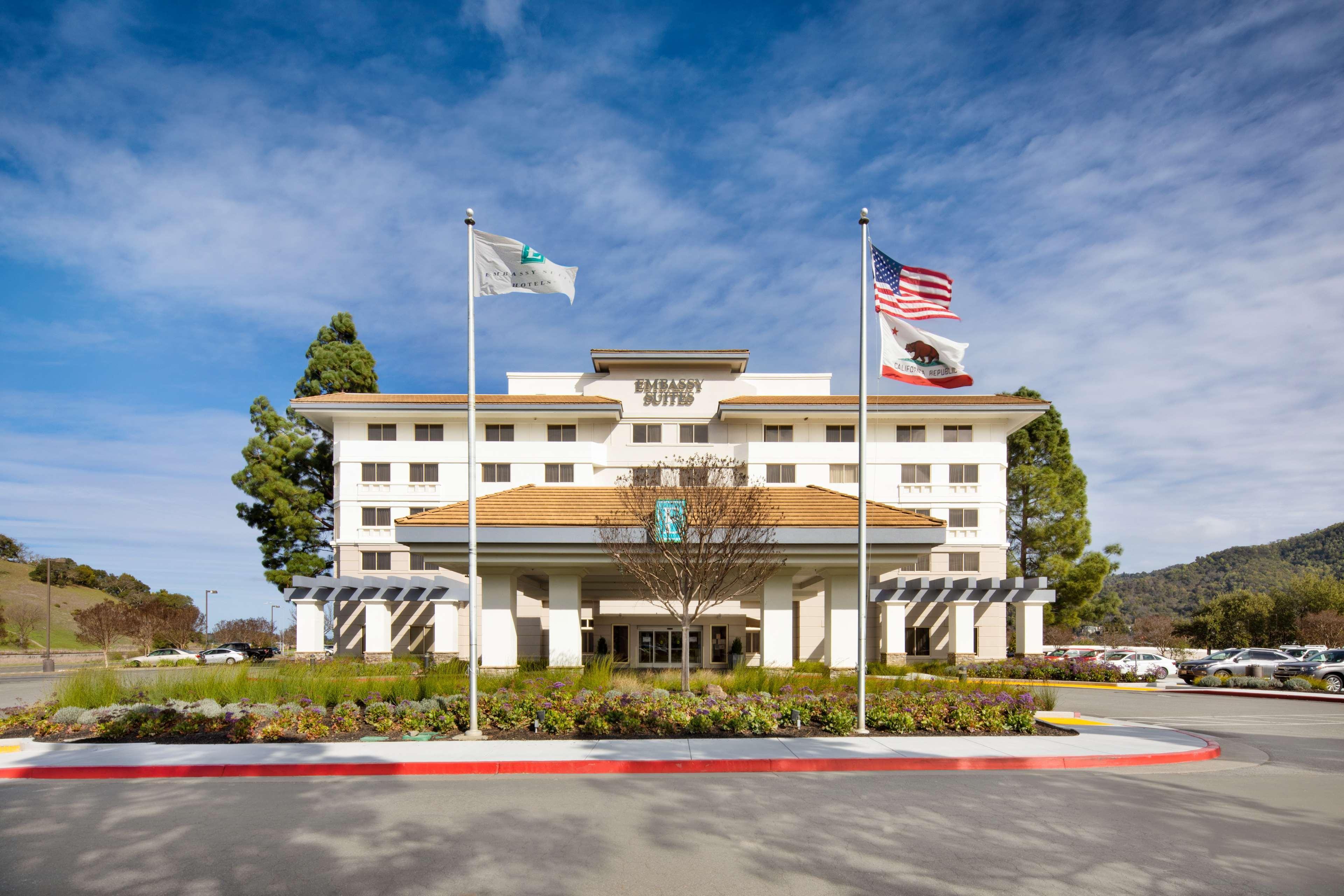 Embassy Suites By Hilton San Rafael Marin County Bagian luar foto